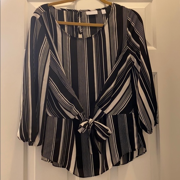 New York & Company Tops - Striped 3/4 sleeve blouse